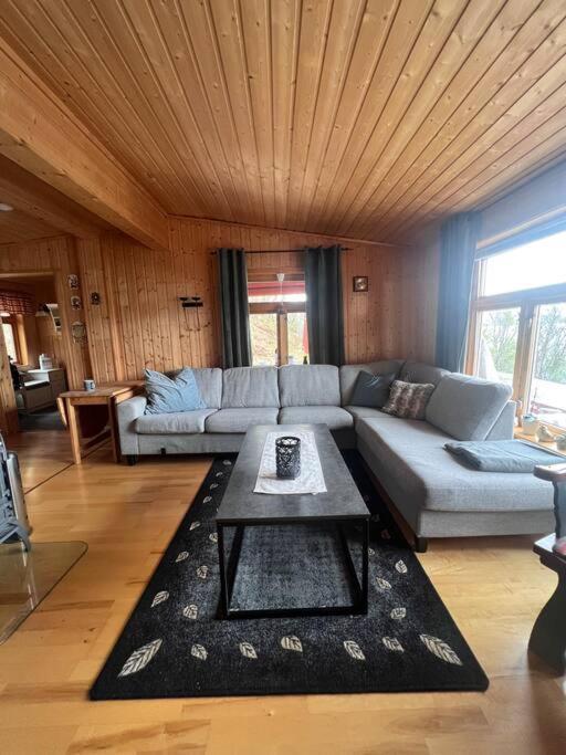 Cozy And Spacious Cabin Svensby 外观 照片