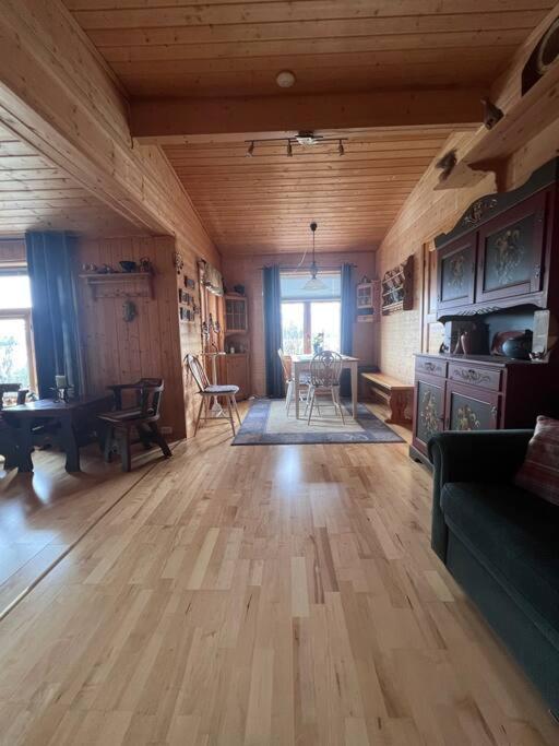 Cozy And Spacious Cabin Svensby 外观 照片